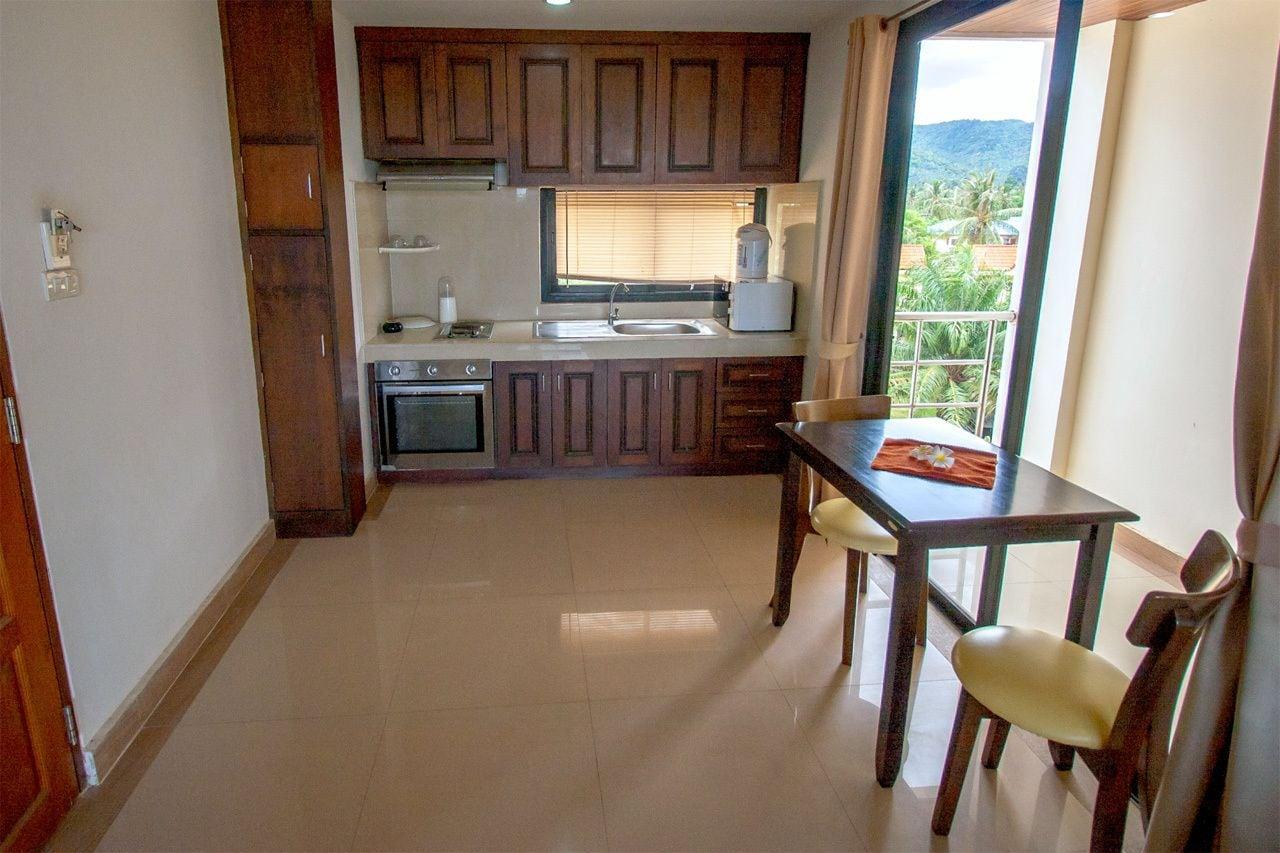 Chaweng Lakeview Condotel Ко Самуи Екстериор снимка