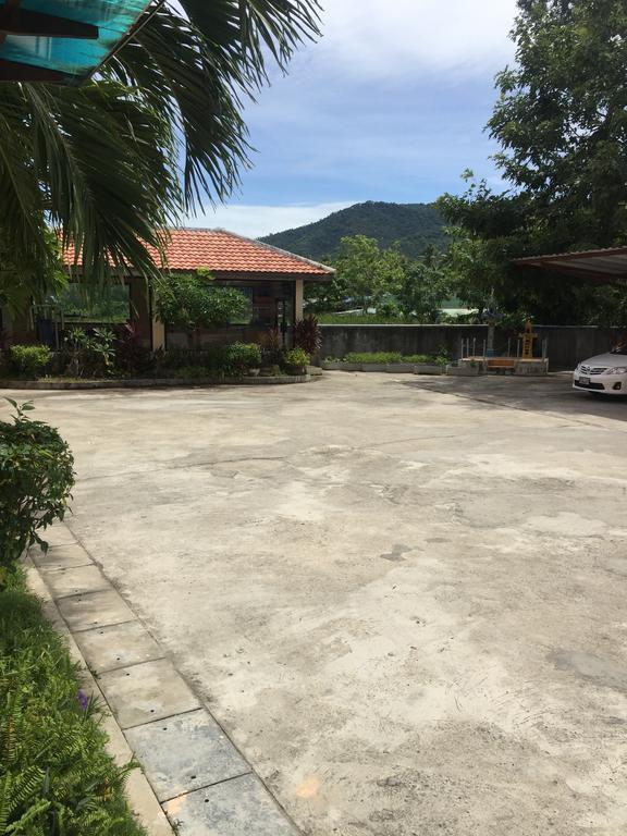 Chaweng Lakeview Condotel Ко Самуи Екстериор снимка