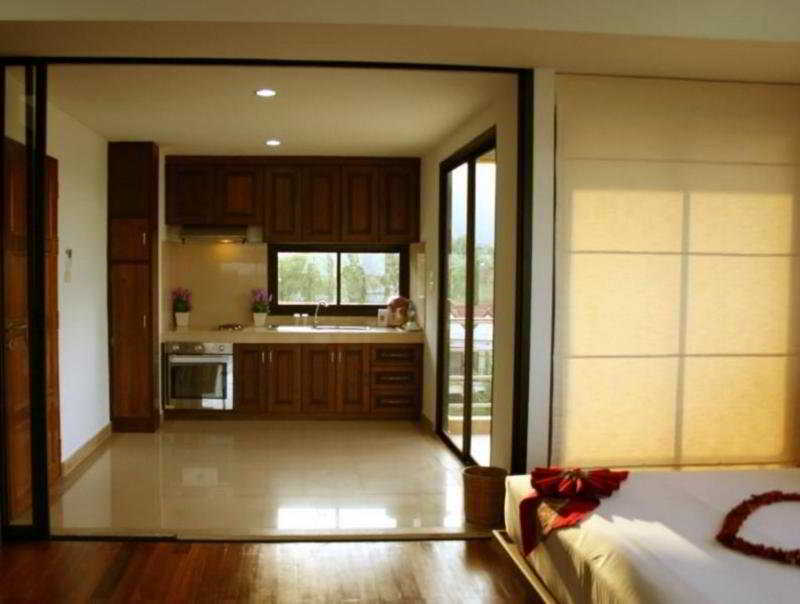 Chaweng Lakeview Condotel Ко Самуи Екстериор снимка