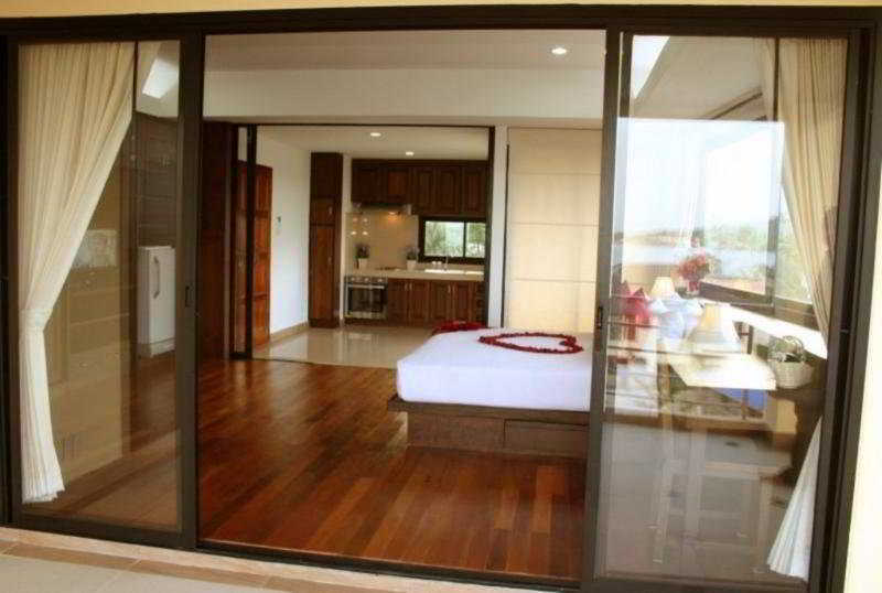 Chaweng Lakeview Condotel Ко Самуи Екстериор снимка