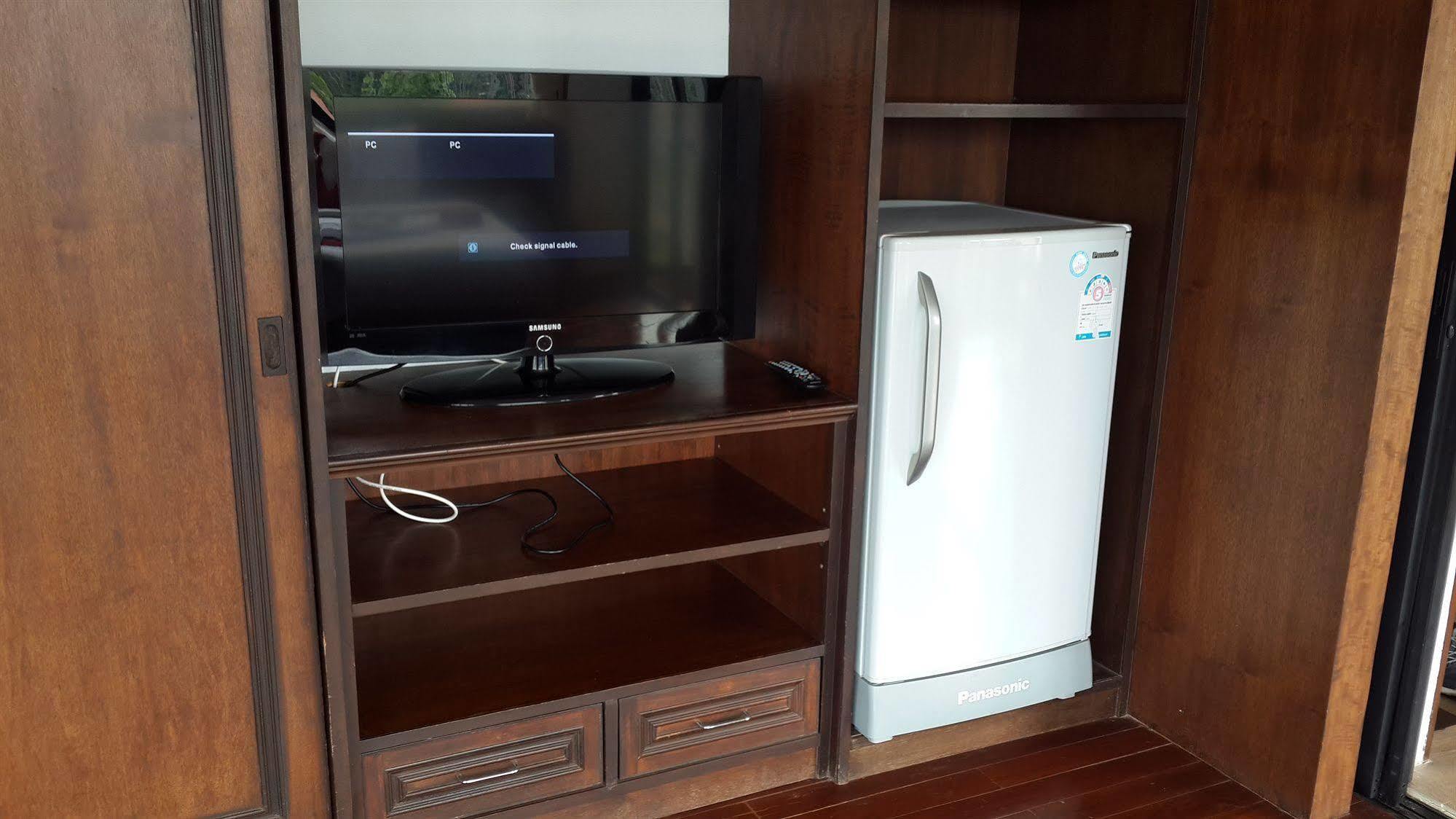 Chaweng Lakeview Condotel Ко Самуи Екстериор снимка