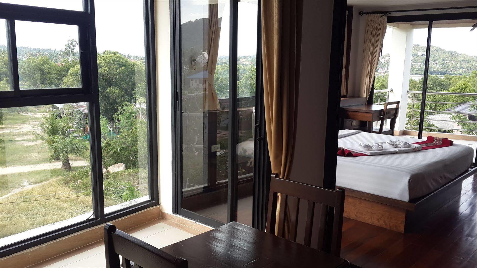 Chaweng Lakeview Condotel Ко Самуи Екстериор снимка